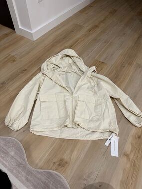 Light Cream Hooded Zip Jacket